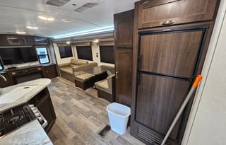 Great Family Getaway w/ Slide-Outs.