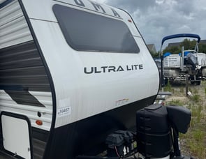 Palomino Puma Ultra Lite 16BHX