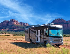 Gulf Stream RV Independence 8330