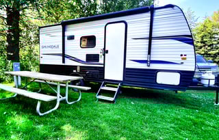 "Lightweight" 5-6 member Family Bunkhouse *SOLAR*!