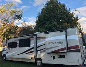Coachmen RV Leprechaun 319MB Ford 450