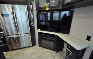 2017 Heartland Road Warrior 425