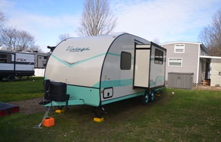 2022 Gulf Stream RV Vintage Cruiser 23QBS