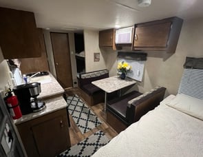 Forest River RV Wildwood X Lite FS 195BH