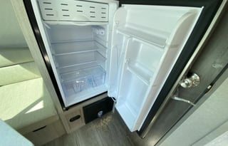 Easy to Pull, Brand New!