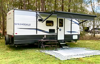 "LIGHTWEIGHT" 2021 Keystone Springdale Mini 1800BH