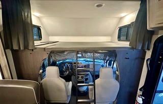 Clean&Comfortable 2023 Forest River Sunseeker LE