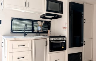 Brand NEW 2026 Jayco |Sleeps 8| Delivery Available