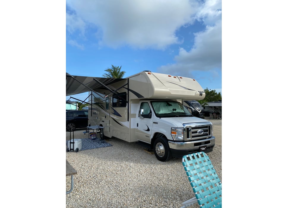 Class C Motor Home rentals in Miami Gardens