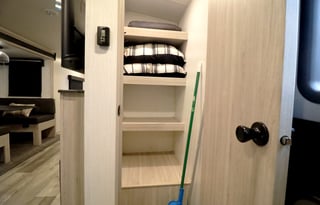 Say hello to "Harmony"! Our 24 Sundance 278BH!