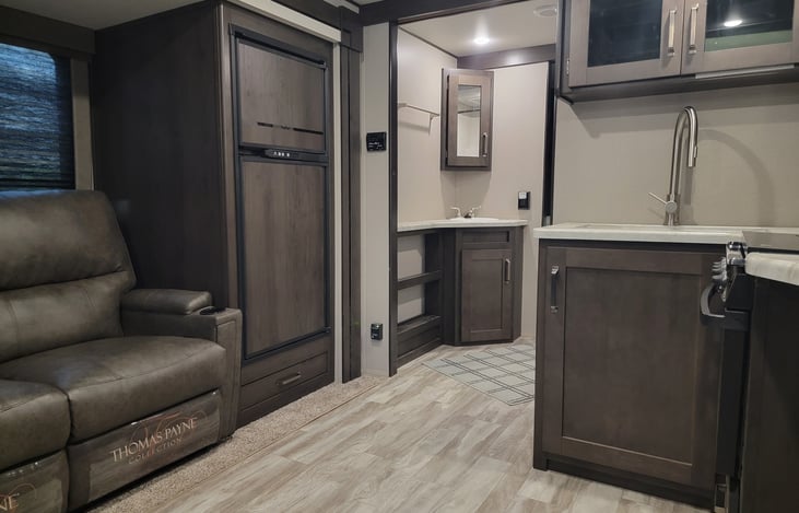 Refrigerator, Kitchen sink and bathroom