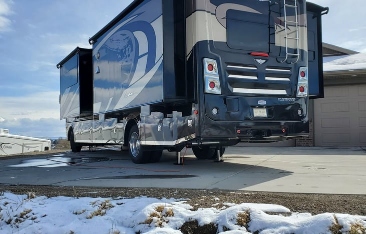 Roadside and rear view