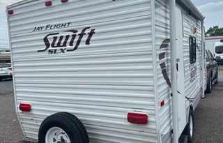 Light Weight Jayco Travel Trailer SUV towing