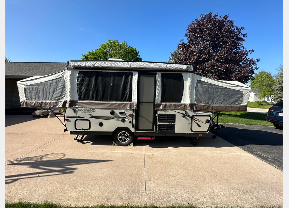 Pop-up Camper rentals in Wonewoc