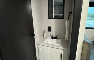 NEW 2025 Jayco Bunkhouse – Sleeps 6, Pet-Friendly