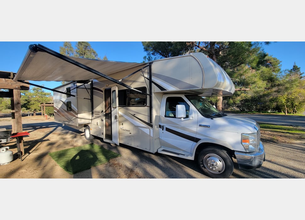 Class C Motor Home rentals in Fresno