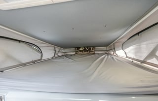 180 WEEKEDAYS ! Sleeps 4/SEATS 4 pop up tent