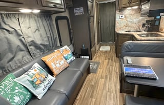2019 Thor Motor Coach 28A Majestic