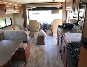 Winnebago Vista 31KE