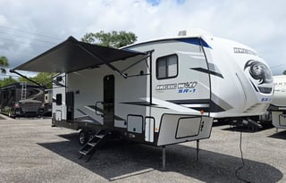 Cherokee Artic Wolf 287BH