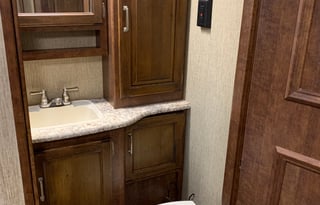 HUGE BUNKHOUSE— 2017 Keystone RV Outback 322BH