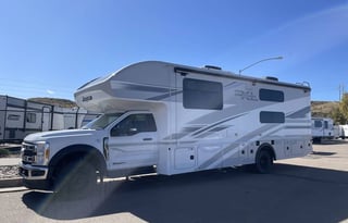 2026 Jayco Greyhawk XL 33F – Sleeps 8 | Diesel