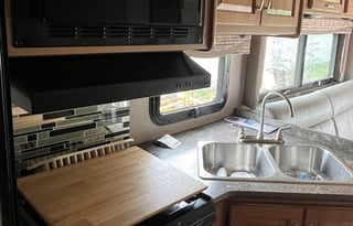 2017 Thor Outlaw Family Friendly RV