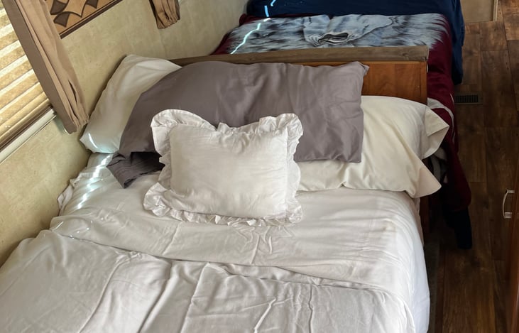 sofa bed and dinette bed