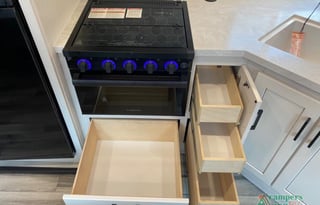 2024 Jayco Jay Feather 22BH Private Bed/Twin Bunk