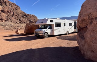 Thor Majestic 28' Motorhome - Class C RV