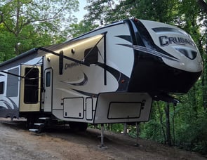 Prime Time RV Crusader 340RST