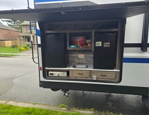 Venture RV SportTrek ST333VIK