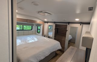 2025 Alliance RV Avenue 38DBL