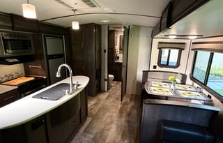The Sunny Rig | DELIVERY/SET UP | Outdoor Kitchen