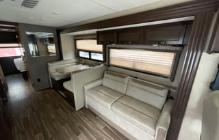 2018 Thor Motor Coach ACE 30.3