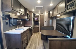 G's Cozy Home on Wheels