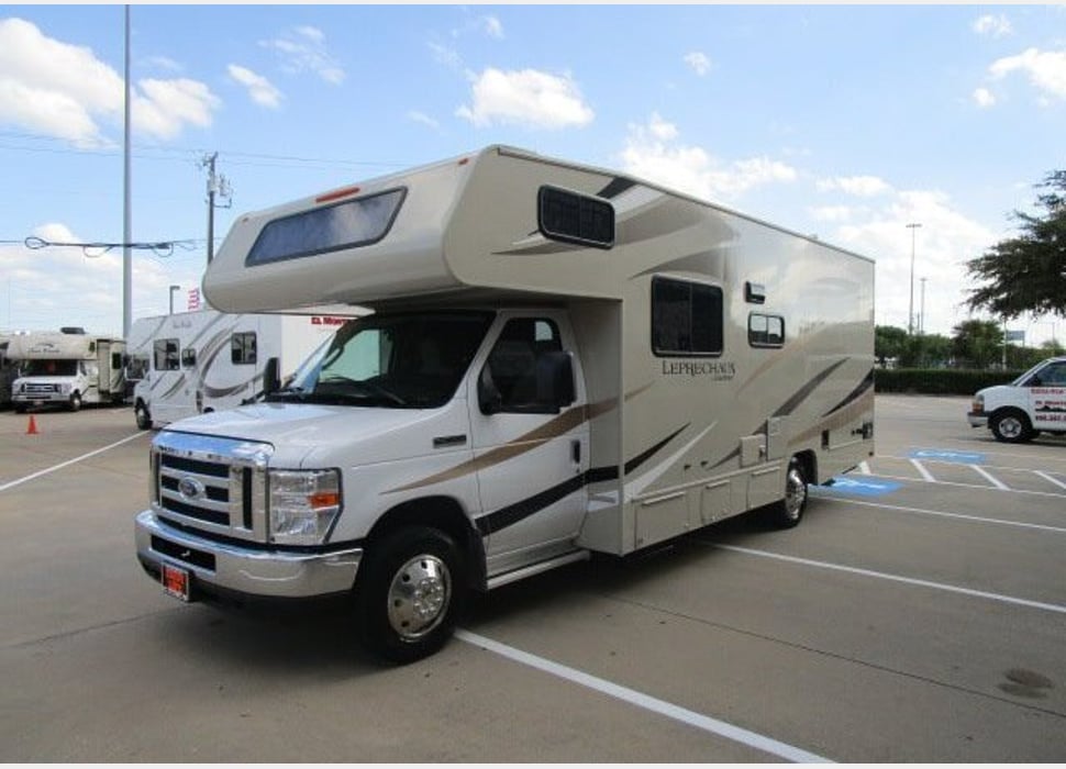 Class C Motor Home rentals in Santa Rosa