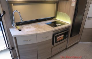 Brand New Luxurious Mercedes Tiburon R