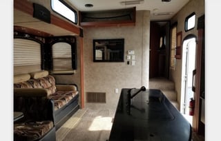 Great Toy hauler 5th wheel for the entire family!