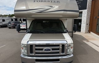 2016 Forester 3011DS/sleeps 8