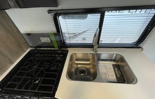 Fully Loaded Brand New Family RV Camper