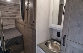 2022 Palomino Puma XLE Lite 25TFC