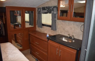 2010 Keystone RV Fuzion 302