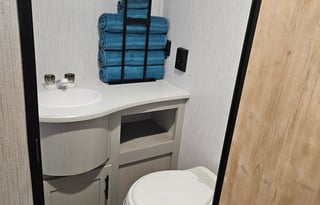 Lil slice of Paradise-Delivery Only