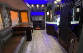 2018 Forest River RV Cherokee Arctic Wolf 265DBH8