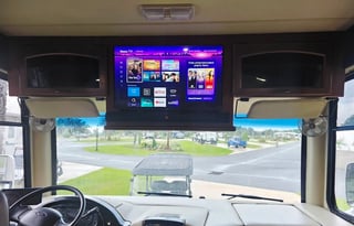 2011 Thor Motor Coach - Hurricane 32D