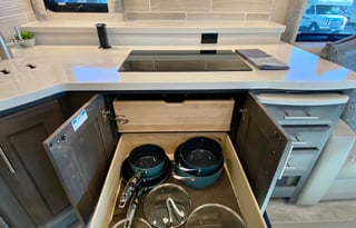 Diesel "MOLLY" King, 2 FULL BATHS!!