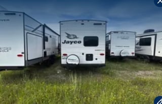 Like New! 2024 Jayco Jay Flight SLX 261BHS