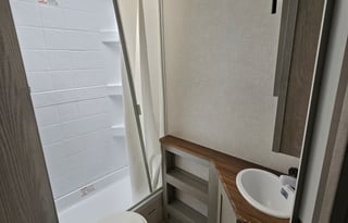 Off-road, boondocking machine 2024 Ibex 19MBH