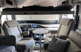 Rick and Cindy's 2023 Fleetwood Flair 32N